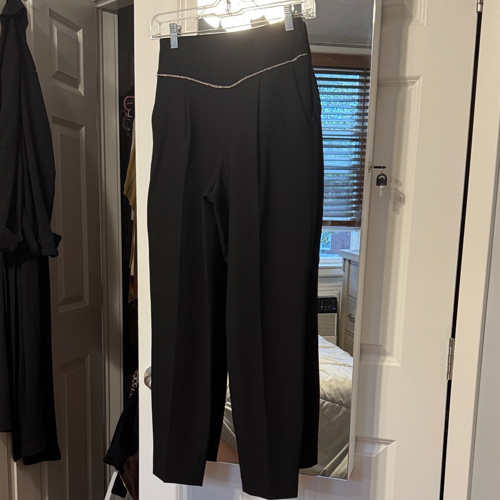 Express Black Cropped Women's Pants